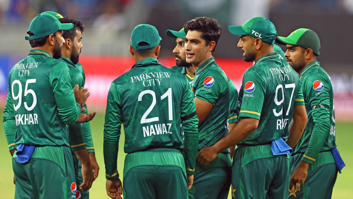 Pakistan Wins Big Over Hong Kong to Qualify for Super Four in Asia Cup 2022